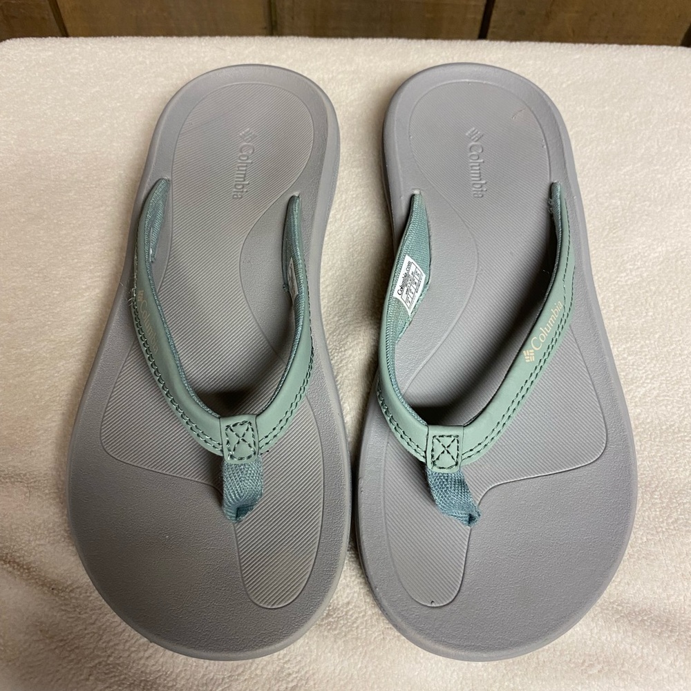 Columbia Green Comfy Flip Flop Sandals Women's Size 8